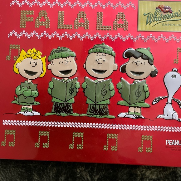 Tin Hinged Box Peanuts Characters Snoopy Christmas FA LA LA Embossed (Empty) - Picture 3 of 6